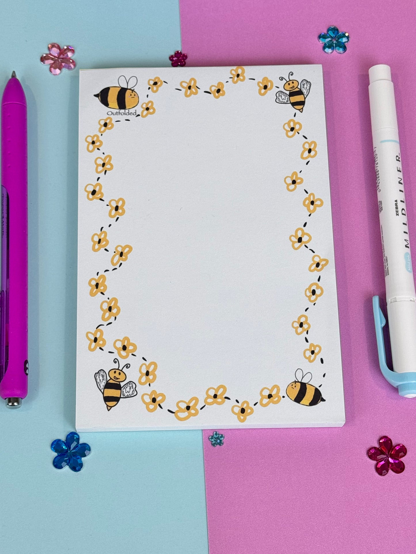 Bumblebee Buzzing Cuties 4x6 Inch 50 Page Notepad