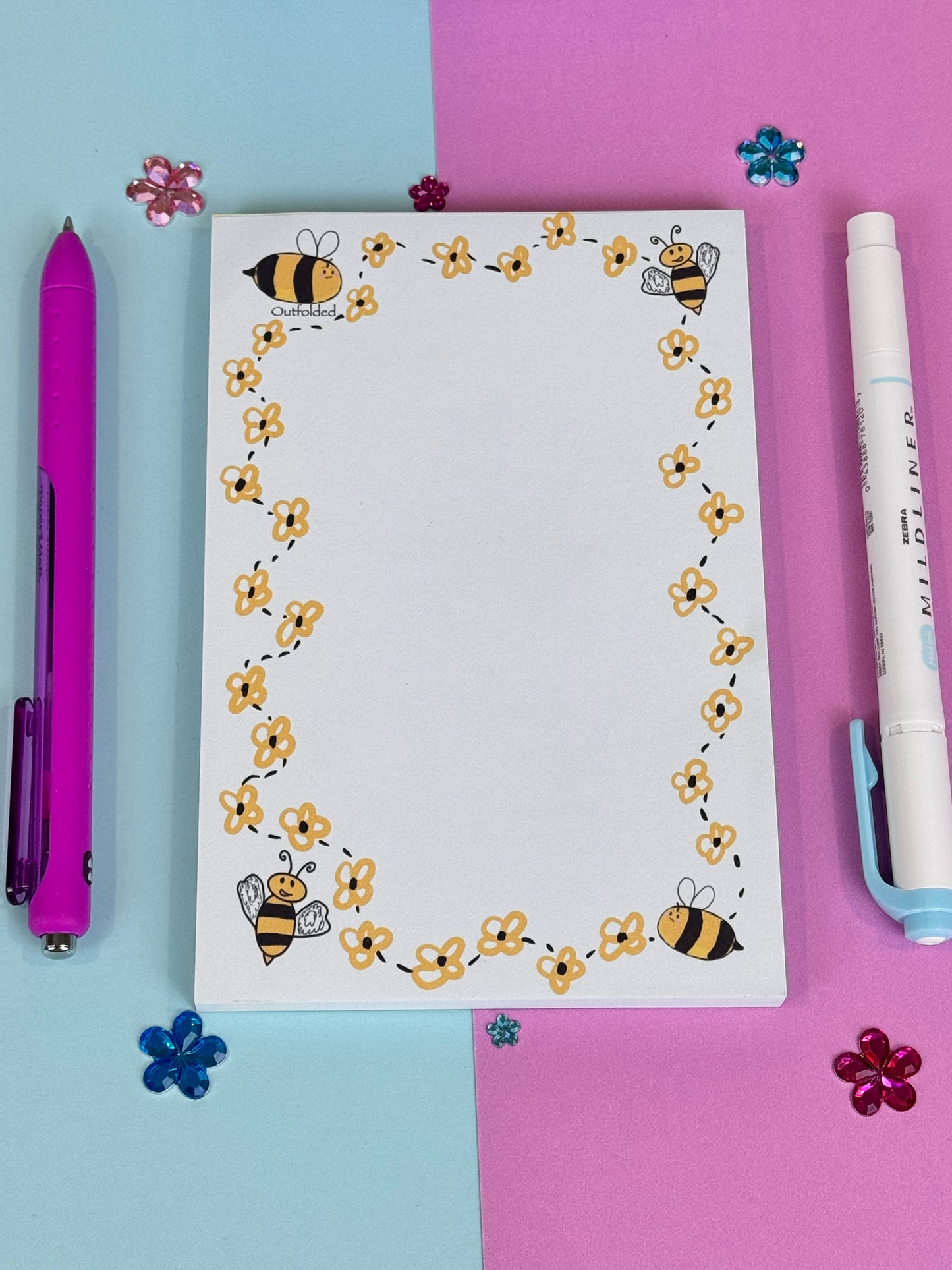 Bumblebee Buzzing Cuties 4x6 Inch 50 Page Notepad