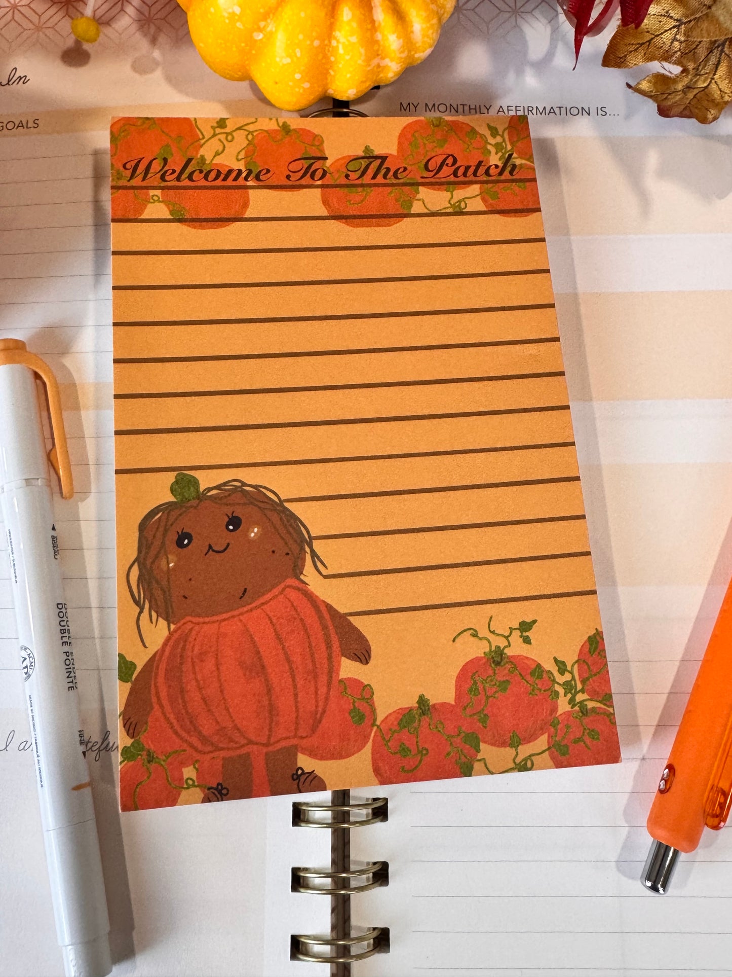 Fall Pumpkin Notepad with Cute Kawaii Character, 4x6 Inch 50 Page