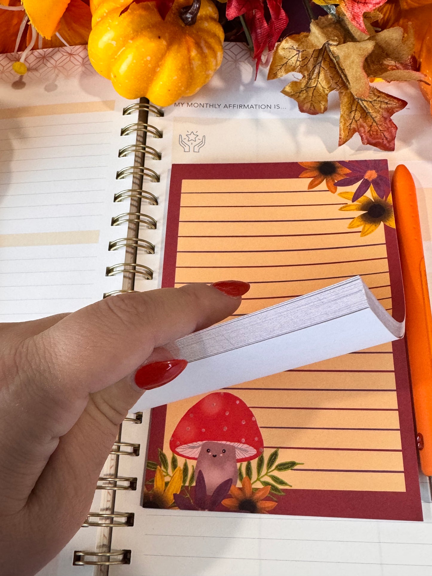 Cute Notepad With Adorable Kawaii Mushroom and Pretty Fall Flowers, 4x6 Inch 50 Page