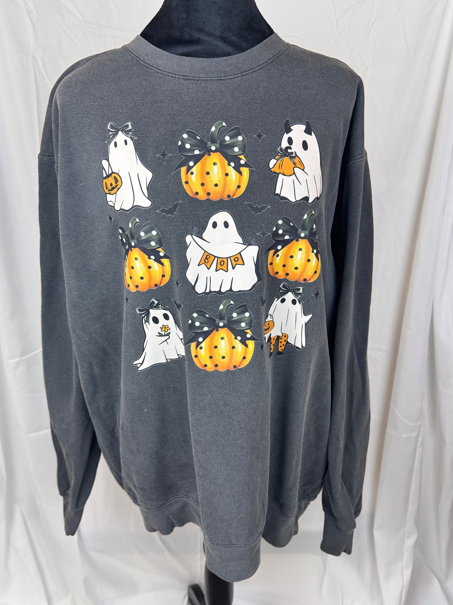 Girly Ghost and Pumpkins With Polka Dots