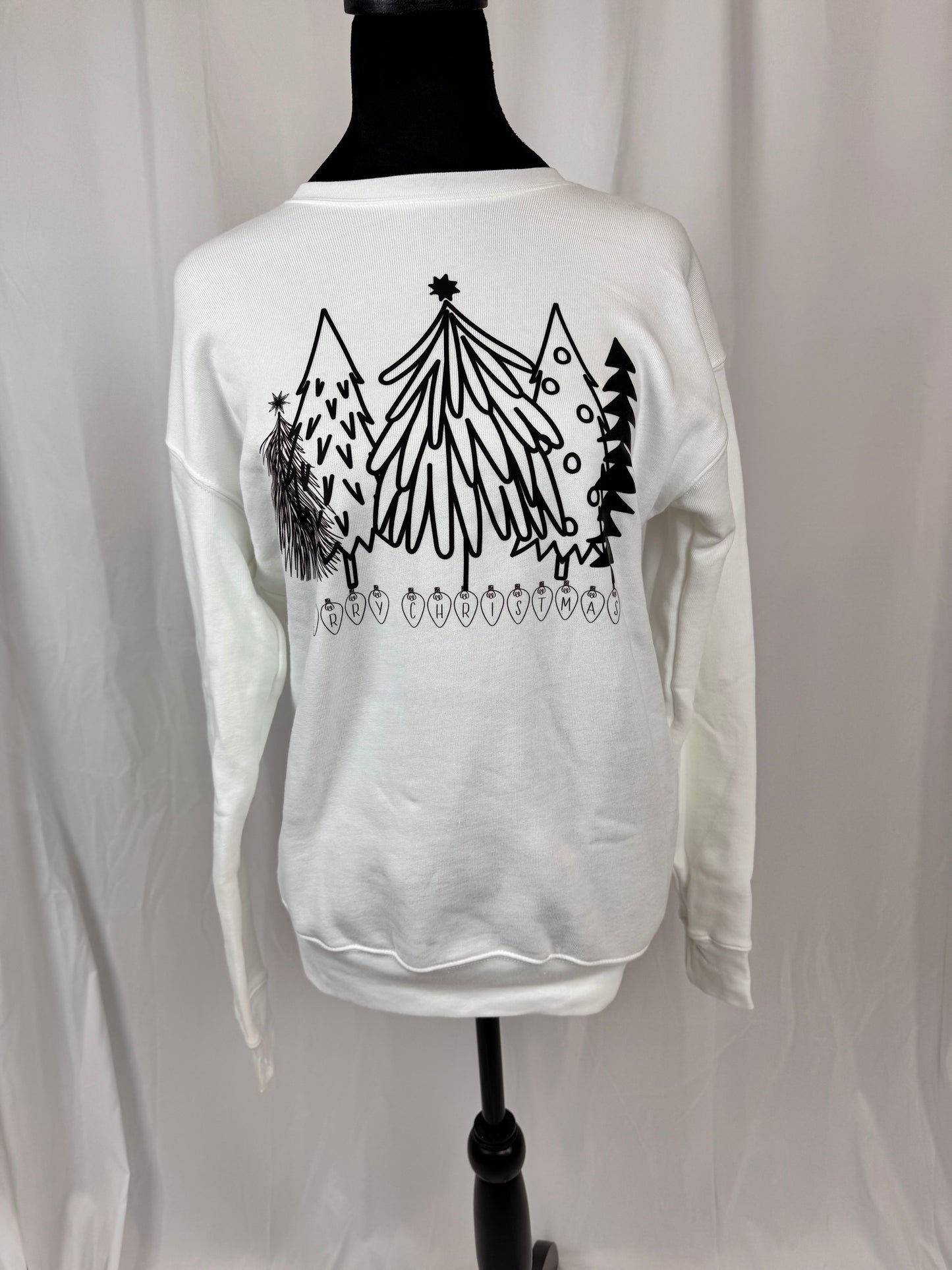 Merry Christmas Tree Black: Cute Christmas Holiday White Crew Neck Sweatshirt
