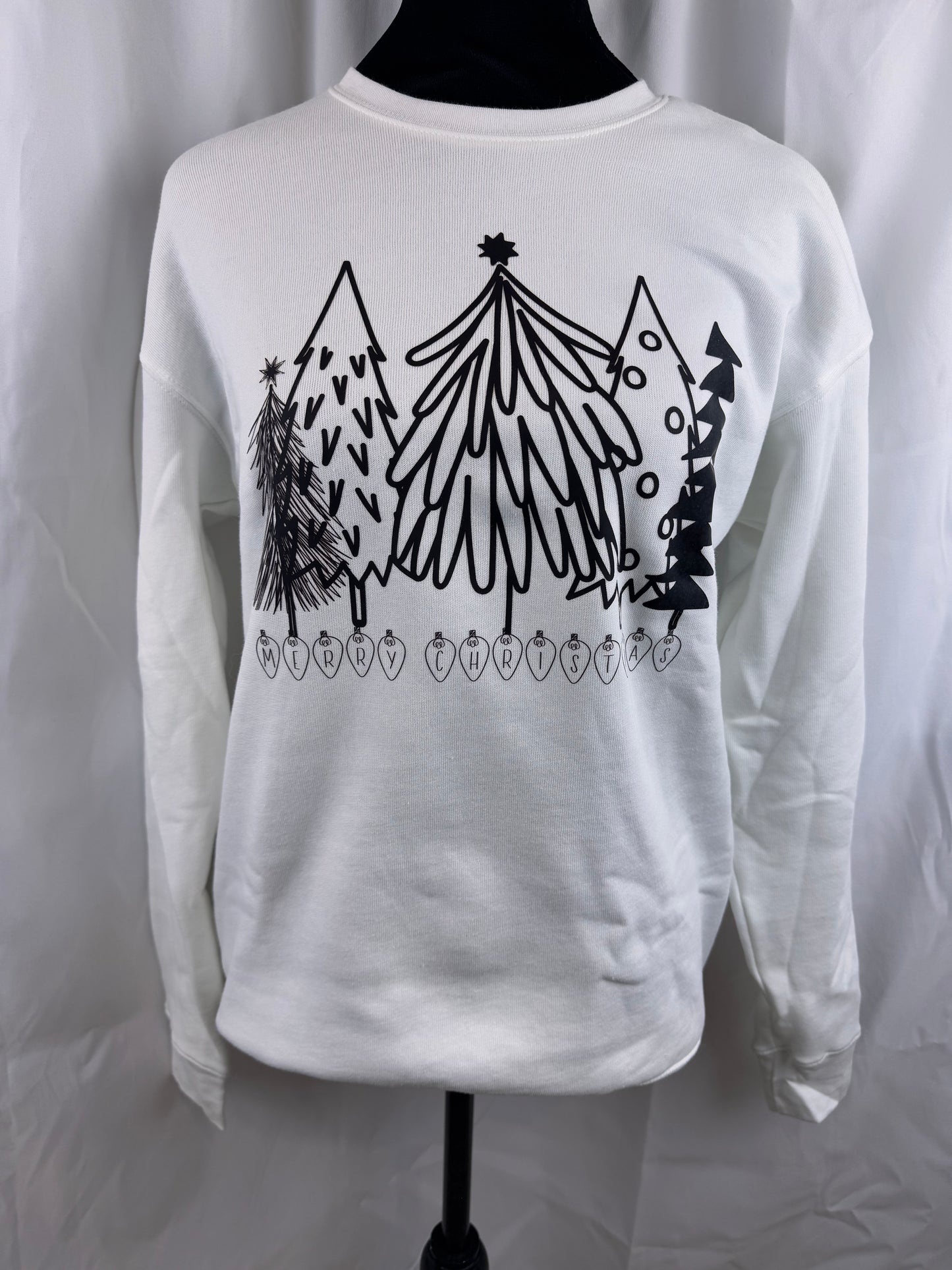 Merry Christmas Tree Black: Cute Christmas Holiday White Crew Neck Sweatshirt