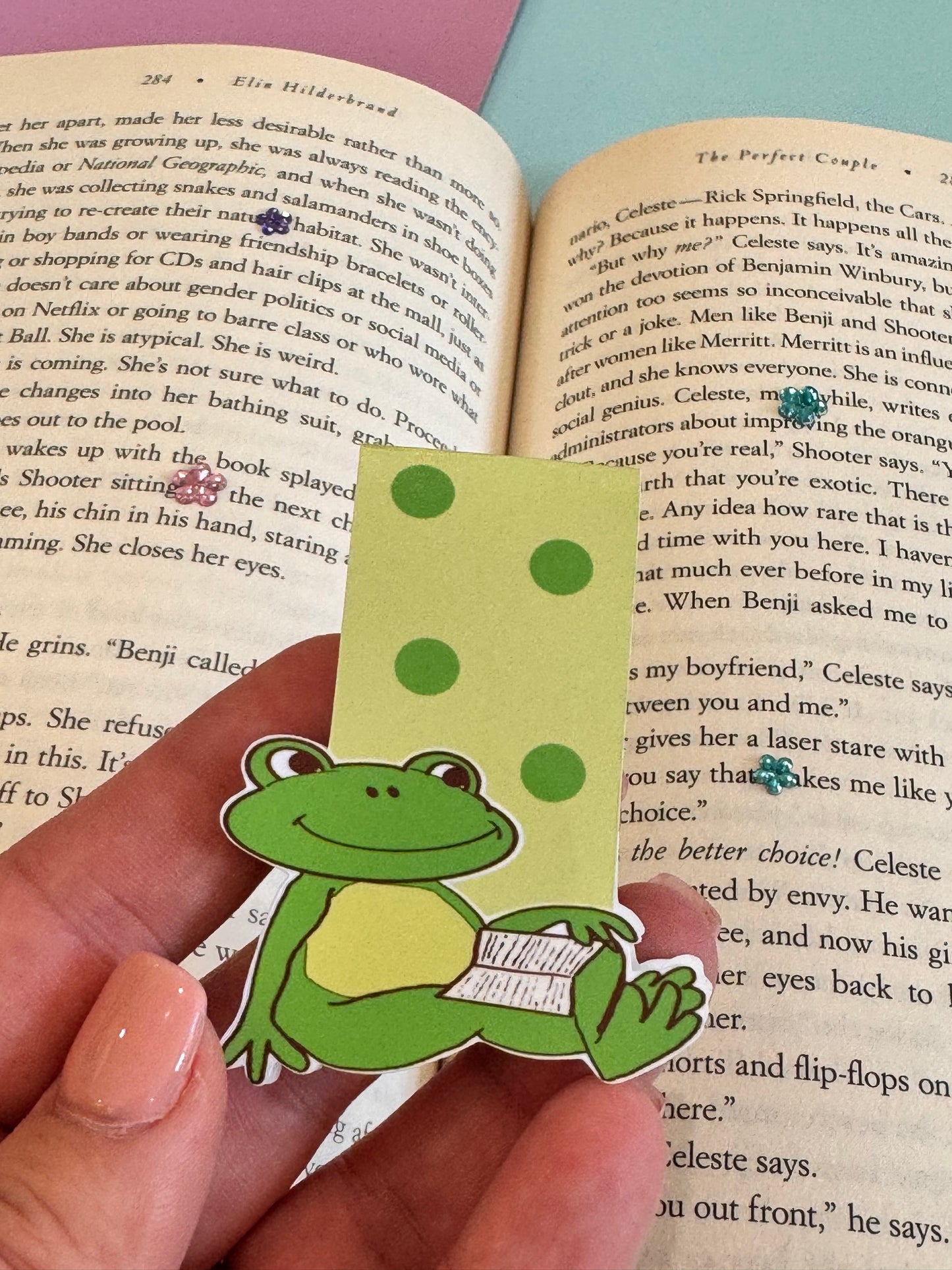 Cute Frog Reading Magnetic Bookmark For Readers