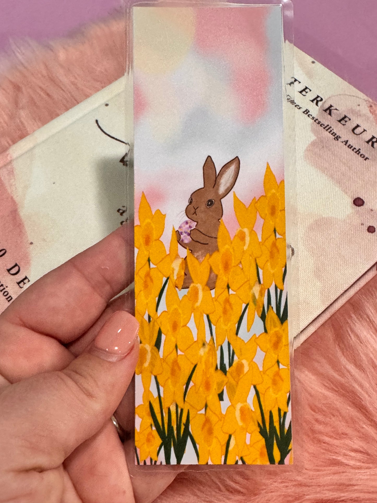 March Birth Flower Bookmark, Daffodils and Bunny Rabbit, Easter Themed Page Saver, Laminated Spring Floral Bookmark