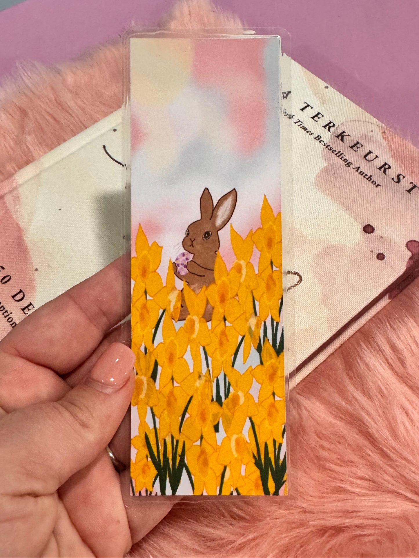 March Birth Flower Bookmark, Daffodils and Bunny Rabbit, Easter Themed Page Saver, Laminated Spring Floral Bookmark