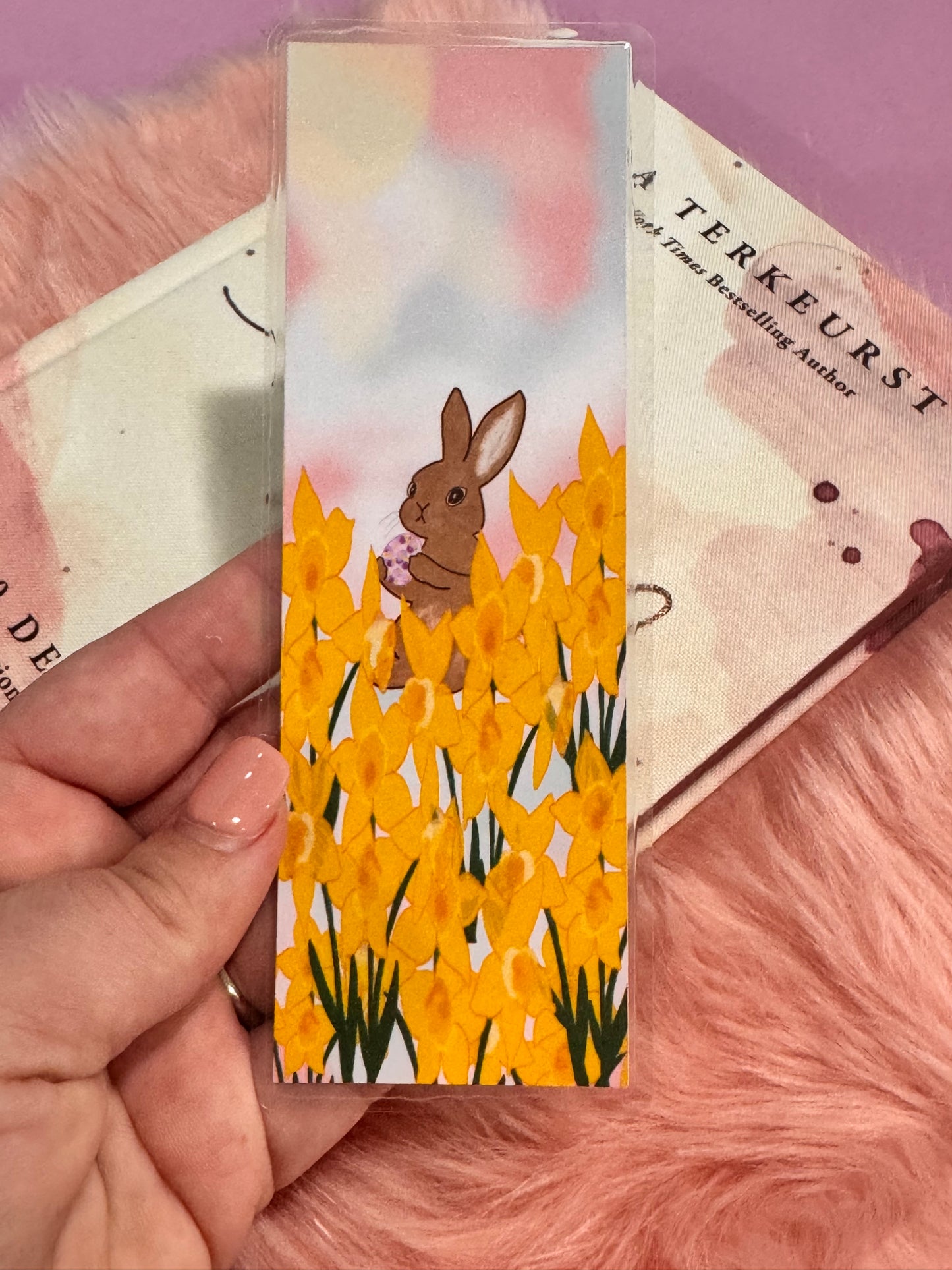 March Birth Flower Bookmark, Daffodils and Bunny Rabbit, Easter Themed Page Saver, Laminated Spring Floral Bookmark