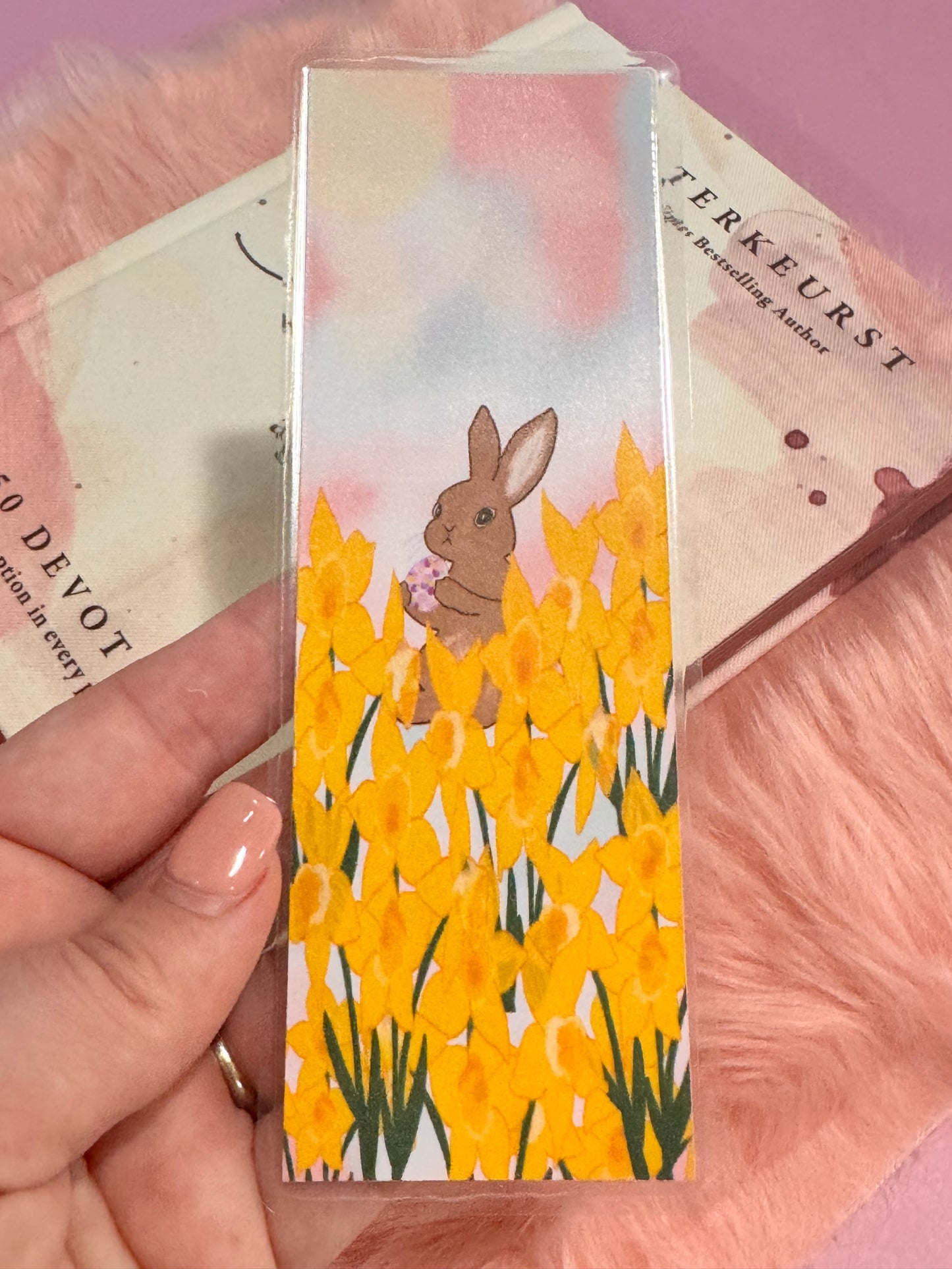 March Birth Flower Bookmark, Daffodils and Bunny Rabbit, Easter Themed Page Saver, Laminated Spring Floral Bookmark