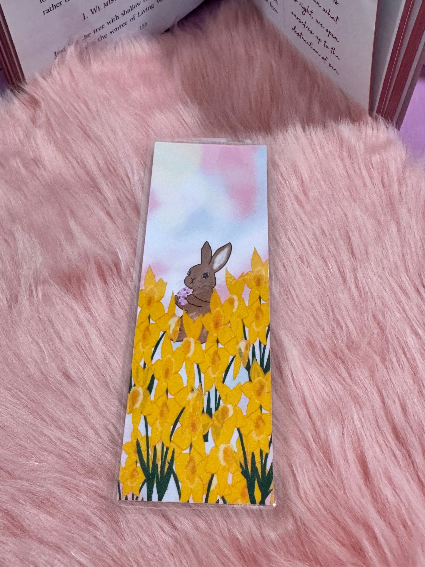 March Birth Flower Bookmark, Daffodils and Bunny Rabbit, Easter Themed Page Saver, Laminated Spring Floral Bookmark