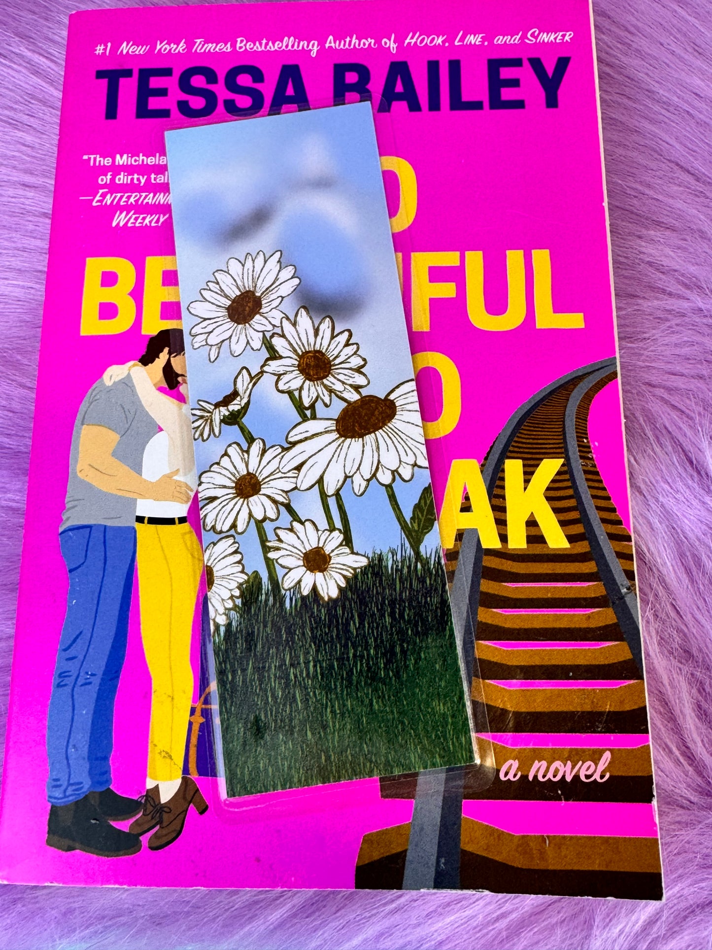 Daisy Flowers Laminated Bookmark, Page Saver For April Birthdays, April Birth Flower, Hand Drawn Flower Art, For Readers and Book Lovers