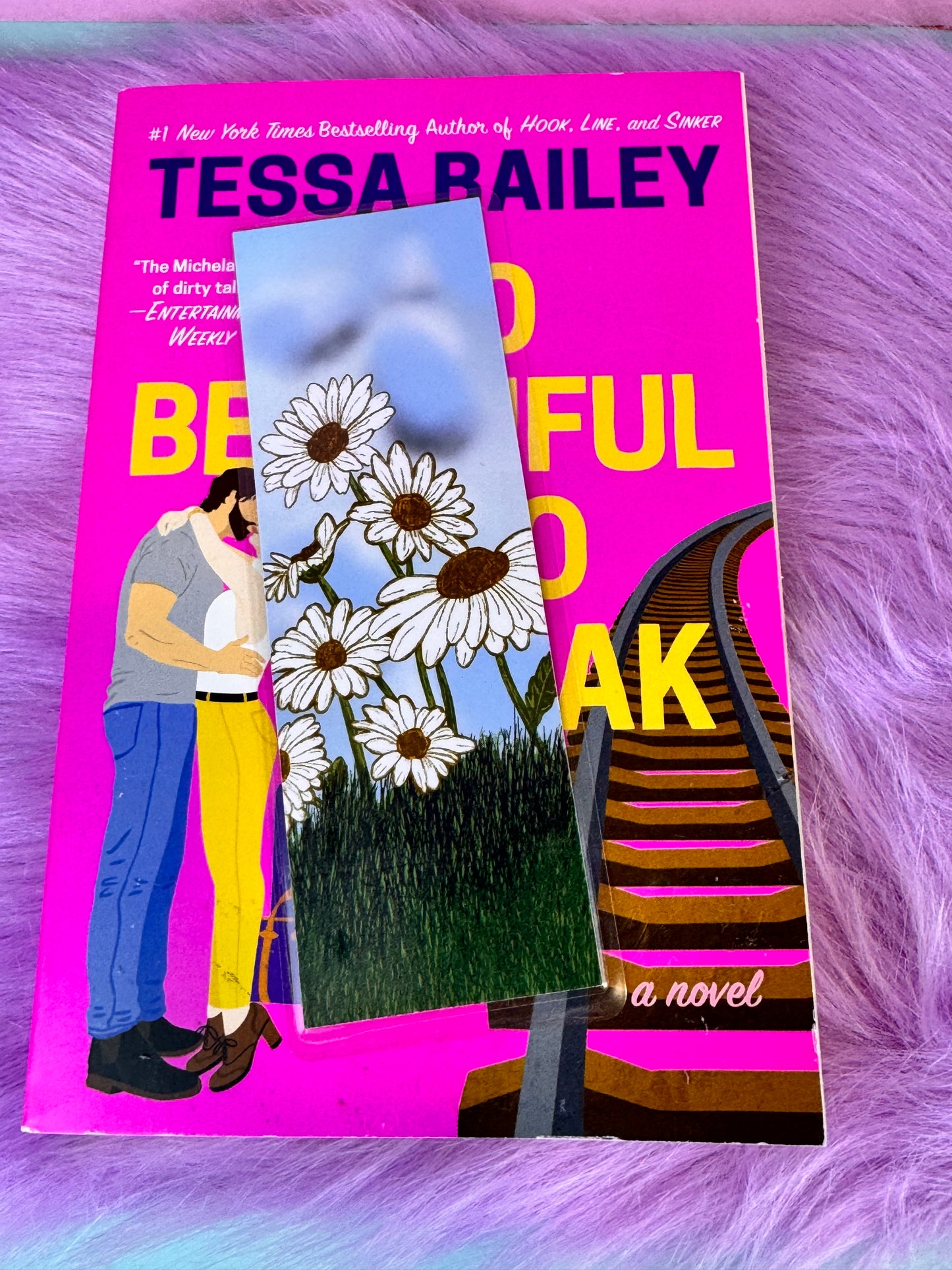 Daisy Flowers Laminated Bookmark, Page Saver For April Birthdays, April Birth Flower, Hand Drawn Flower Art, For Readers and Book Lovers