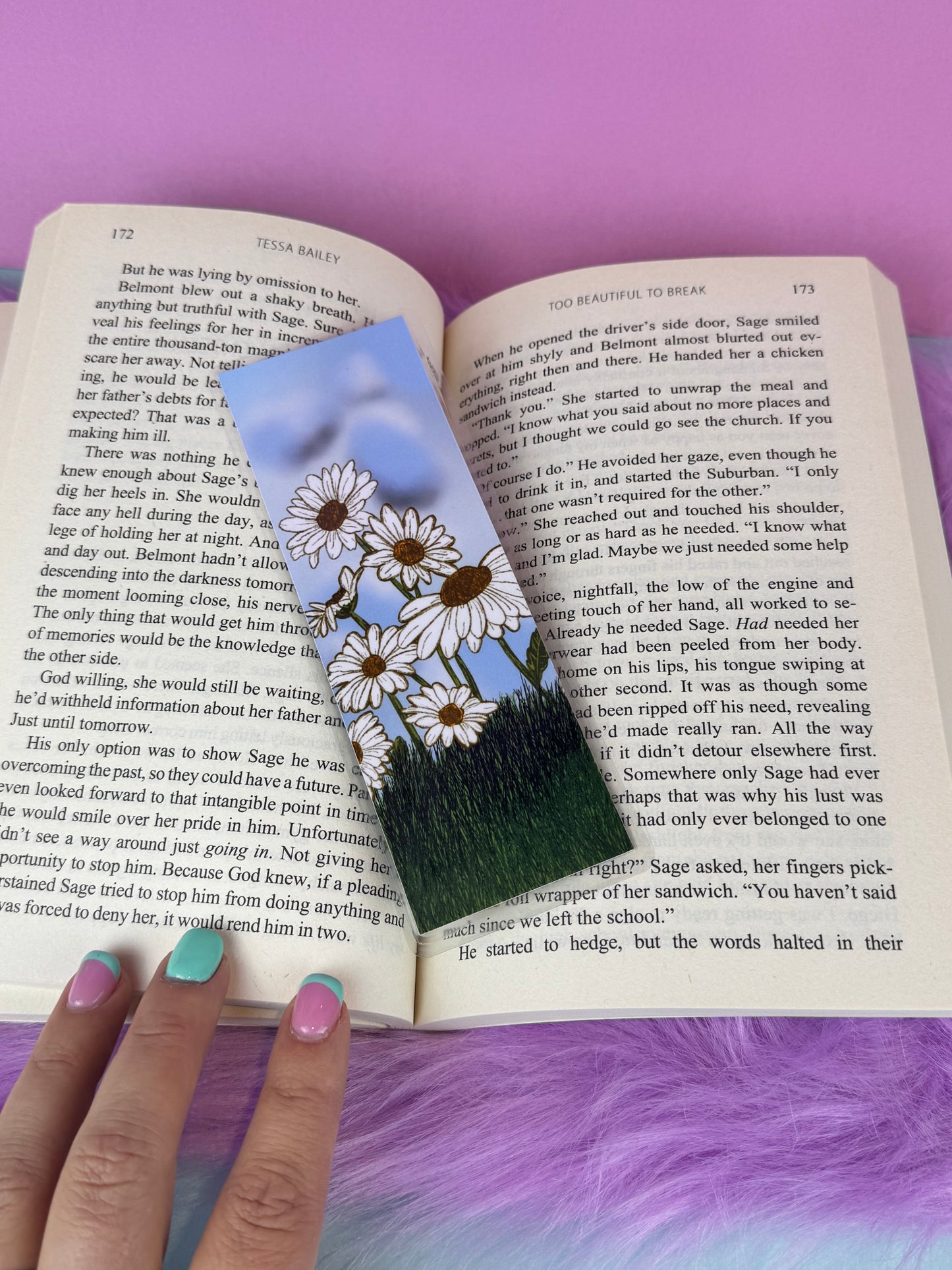 Daisy Flowers Laminated Bookmark, Page Saver For April Birthdays, April Birth Flower, Hand Drawn Flower Art, For Readers and Book Lovers