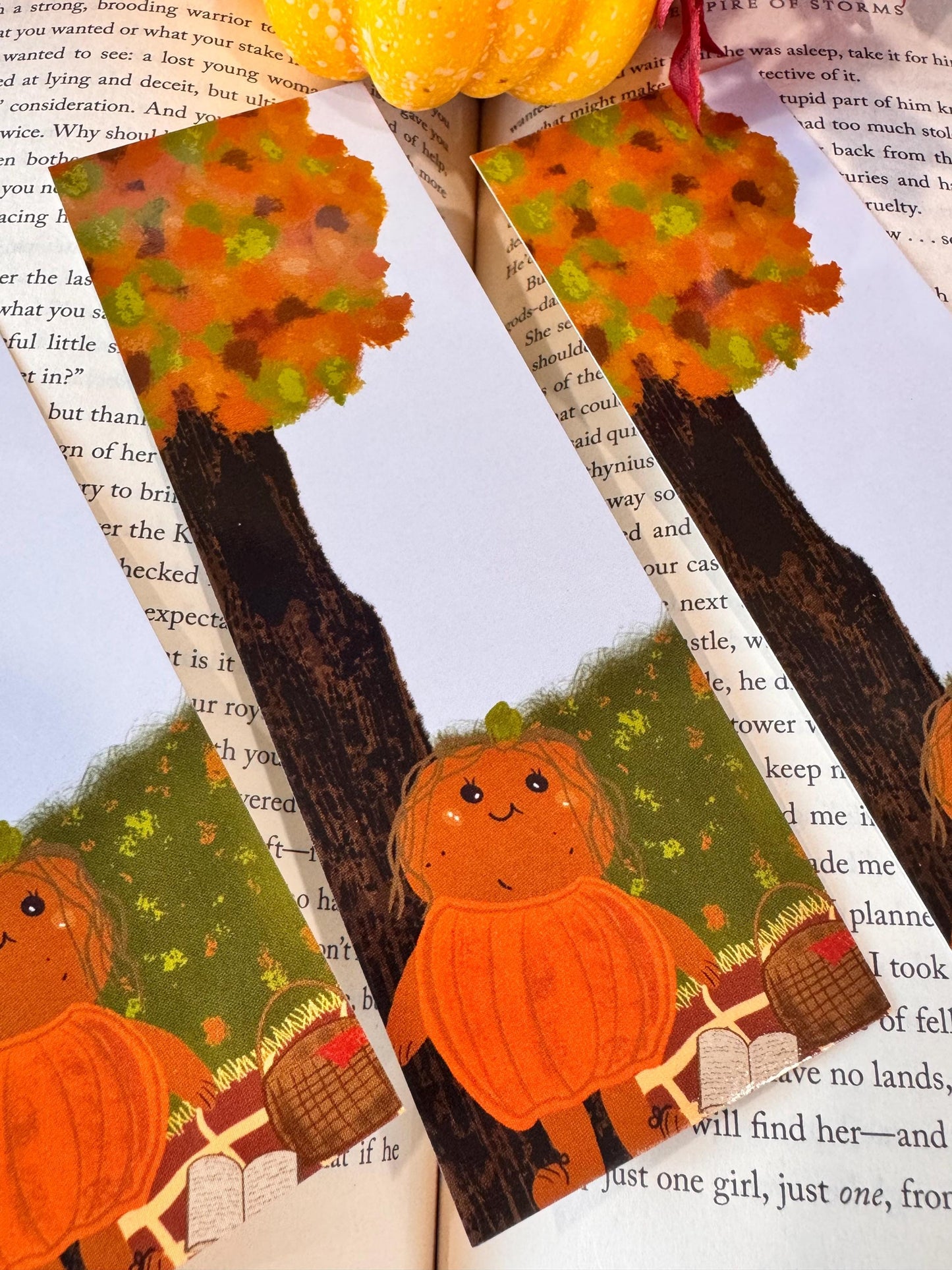Bookmark for Fall, Patch's Picnic, For Readers and Book Lovers, Autumn Season