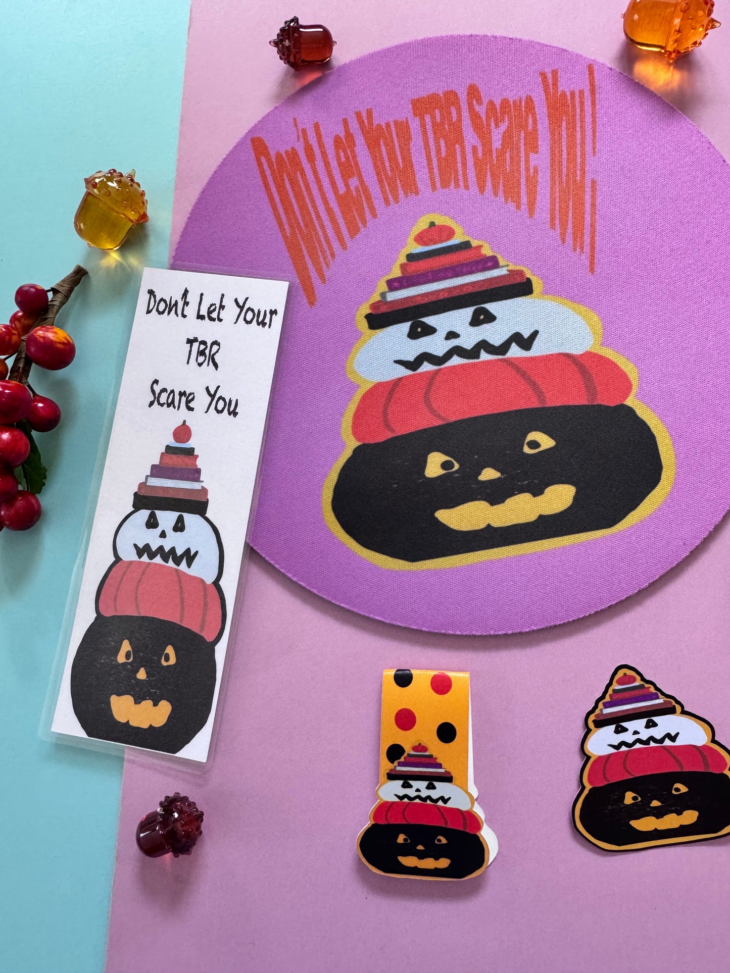 Spooky Jack-o-Lanterns And Their Scary To Be Read Pile
