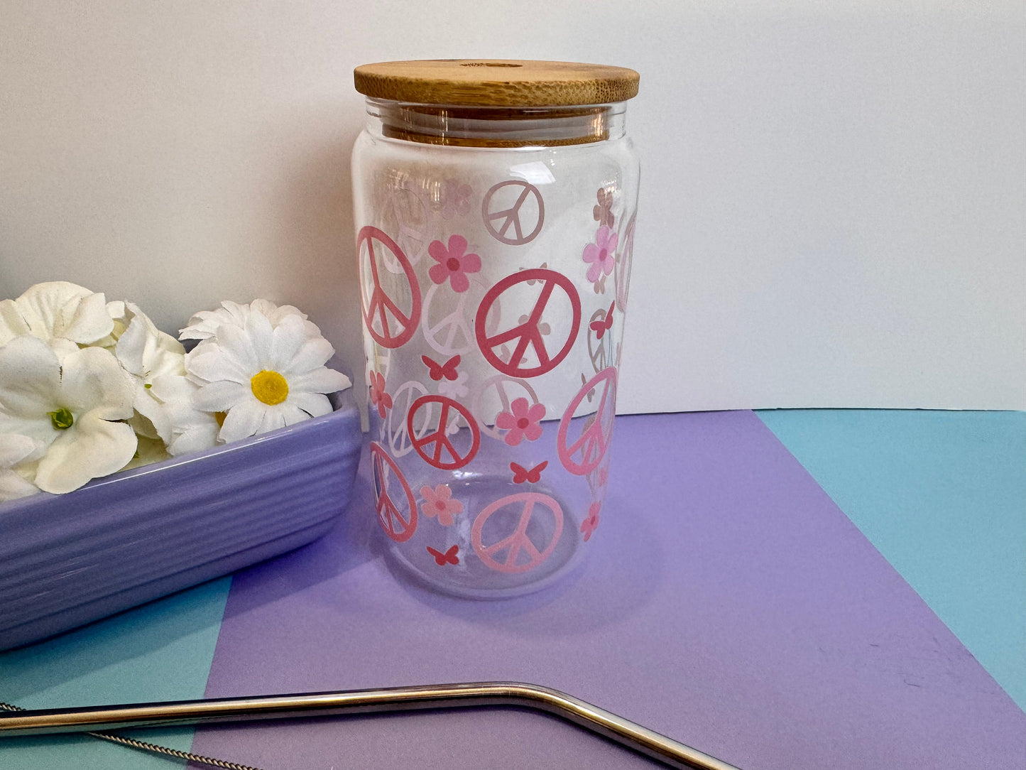 Peace Flowers and Butterflies in Pink Glass Libby Can, 16 Oz With Bamboo Lid and Metal Straw