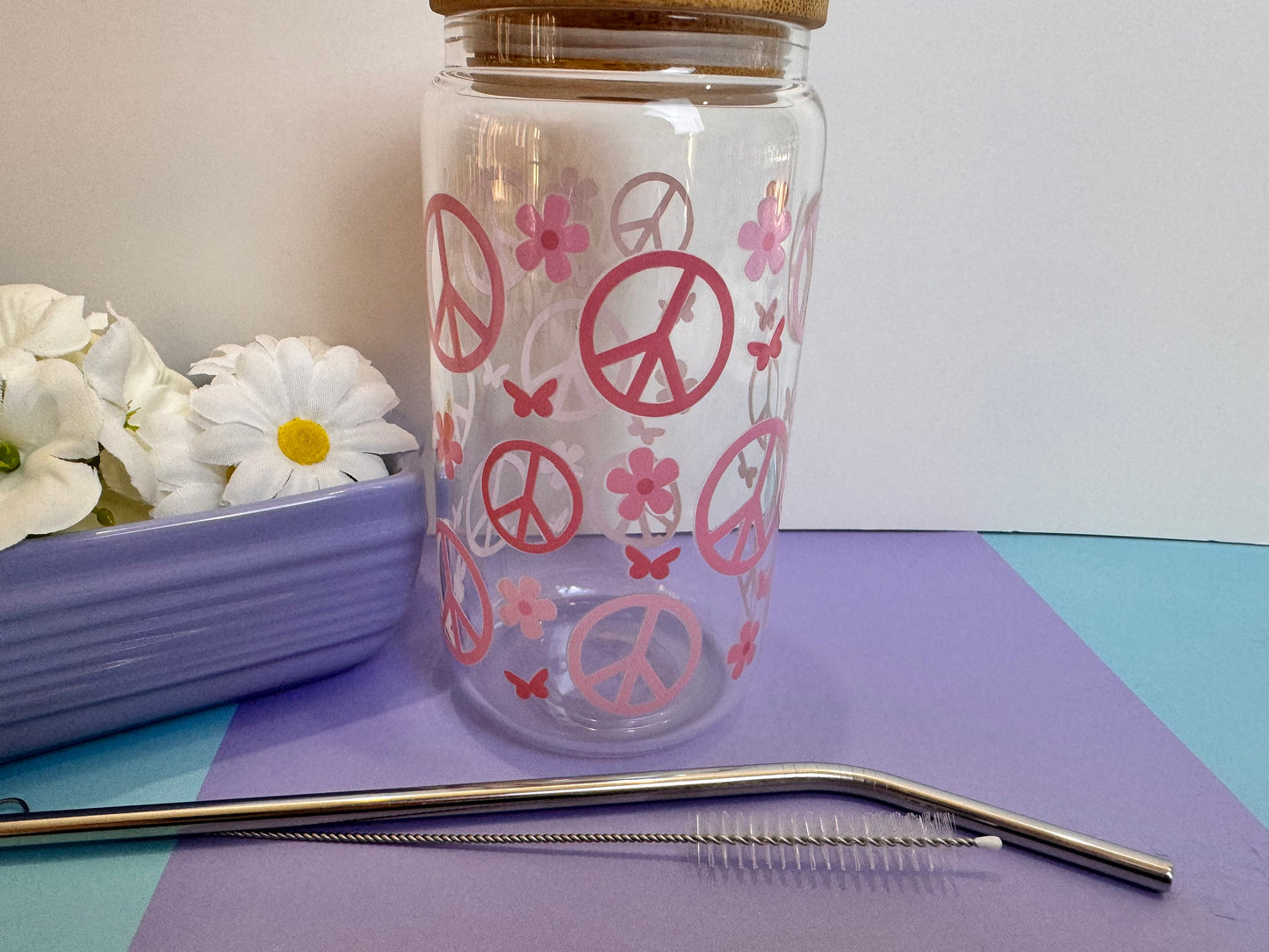 Peace Flowers and Butterflies in Pink Glass Libby Can, 16 Oz With Bamboo Lid and Metal Straw