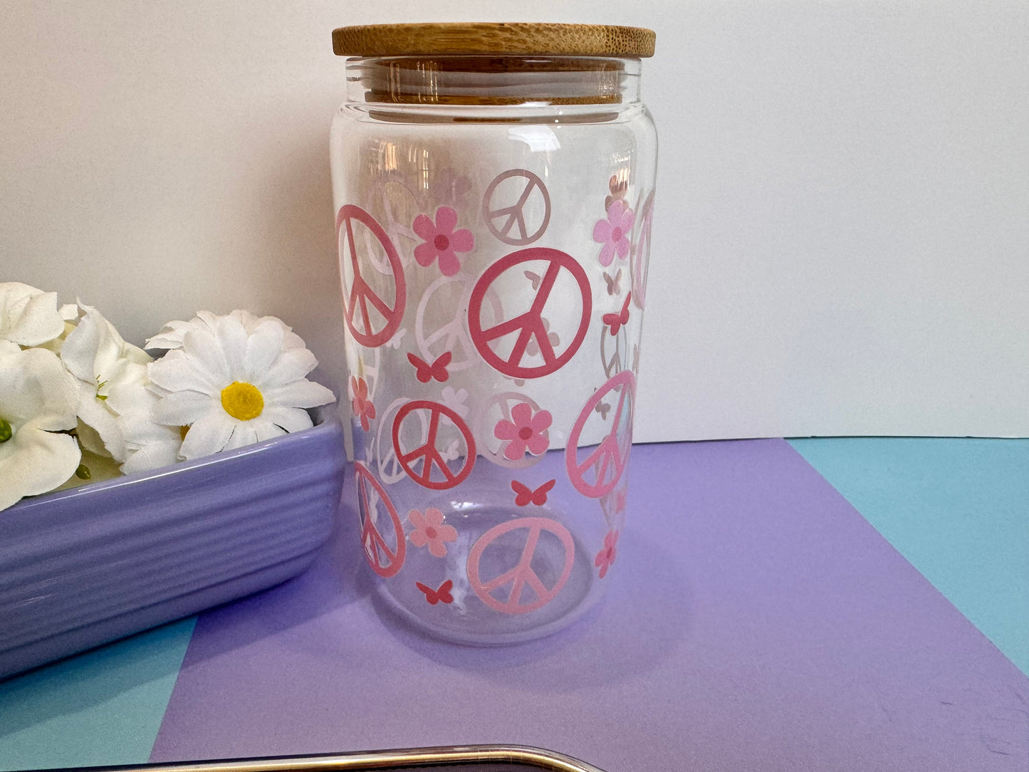 Peace Flowers and Butterflies in Pink Glass Libby Can, 16 Oz With Bamboo Lid and Metal Straw