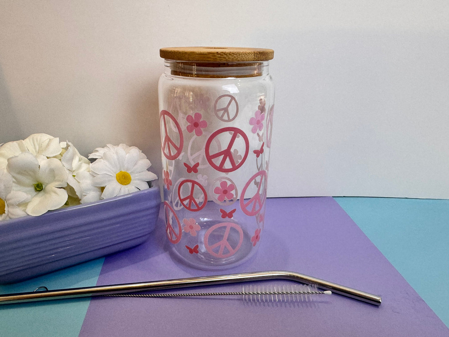 Peace Flowers and Butterflies in Pink Glass Libby Can, 16 Oz With Bamboo Lid and Metal Straw