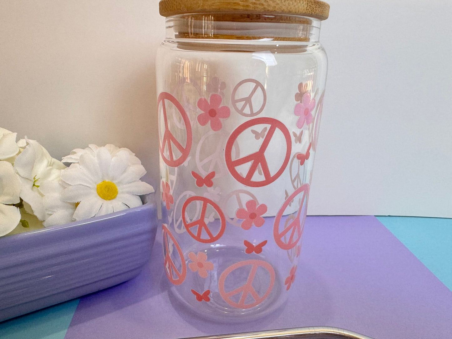 Peace Flowers and Butterflies in Pink Glass Libby Can, 16 Oz With Bamboo Lid and Metal Straw